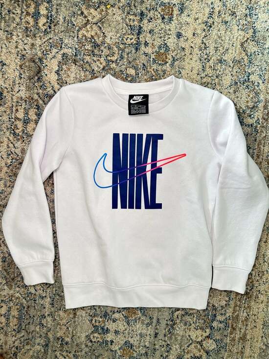 Nike Other - Nike Kids Vertical Logo Graphic Crewneck Sweatshirt White Size 5-6 Years